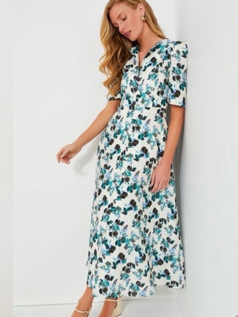 NWT Tuckernuck Budding Bluebell Hadley Floral Linen Dress small